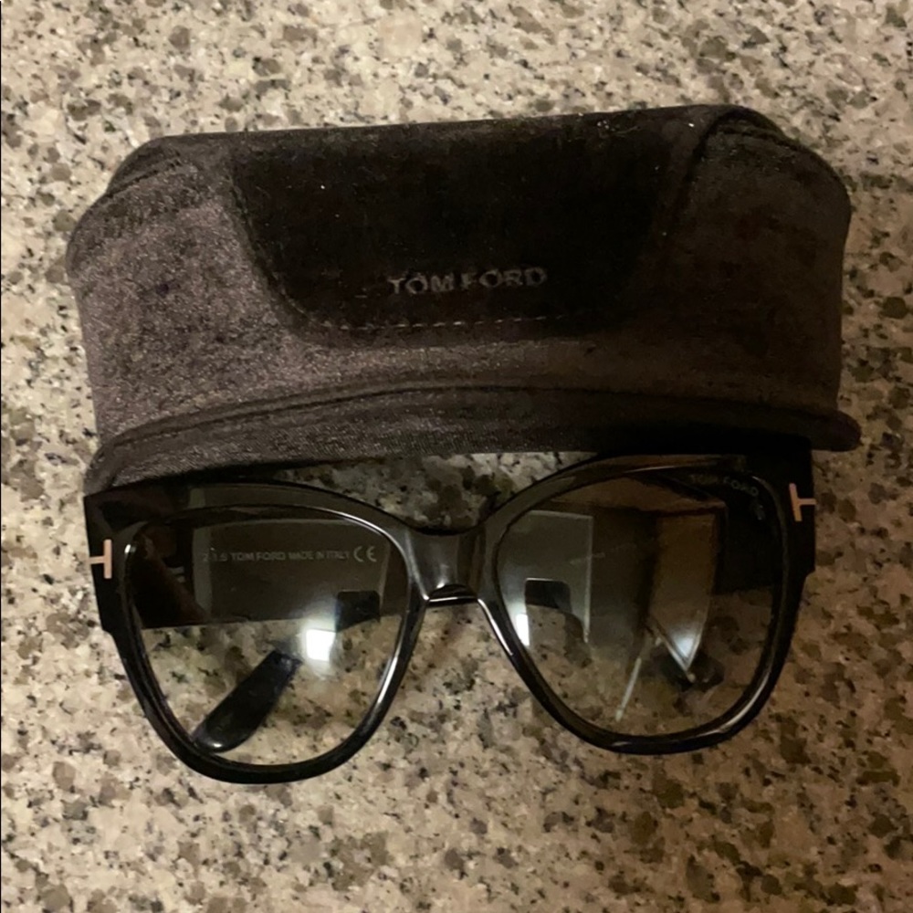 Tom Ford Anoushka Sunglasses